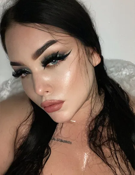 Sensual_Brunette profile photo