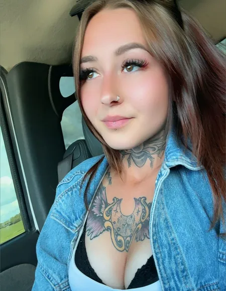 BrunetteWelder profile photo