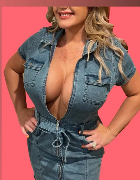Busty Tori Hartt profile photo