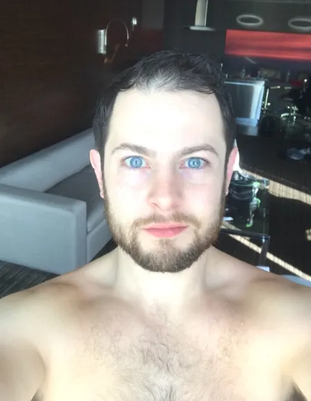 Billy With The Blue Eyes profile photo