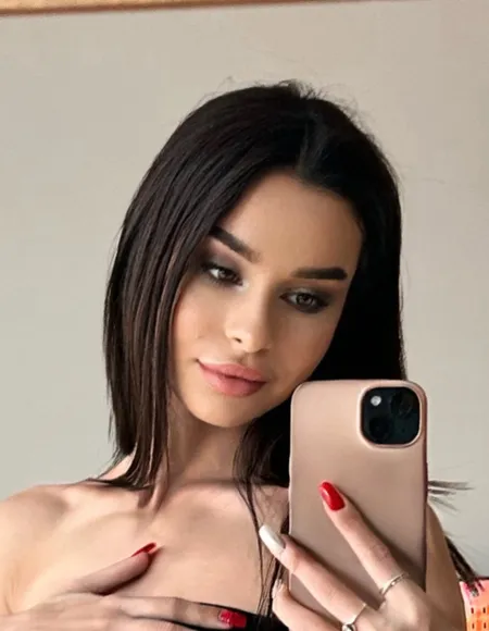 Caroline ✨ profile photo