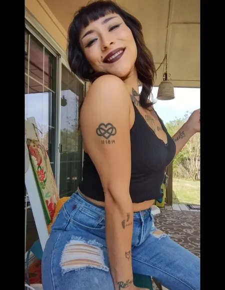 Lovely Alexa profile photo