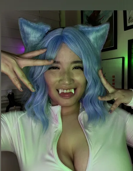 Catgirl Mikaa profile photo