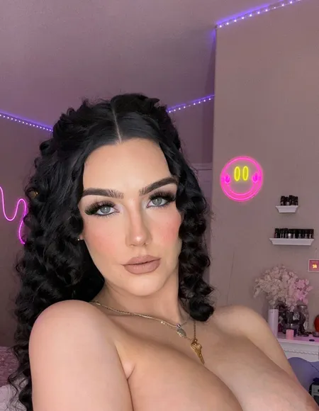Catie Riley profile photo