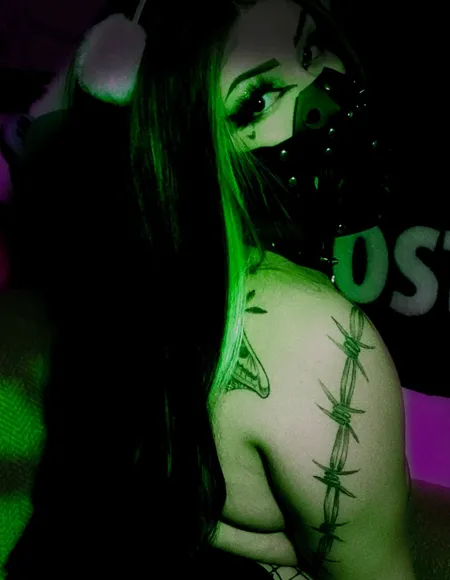 ππ½ππ π©π€π·ππ @HIATUS