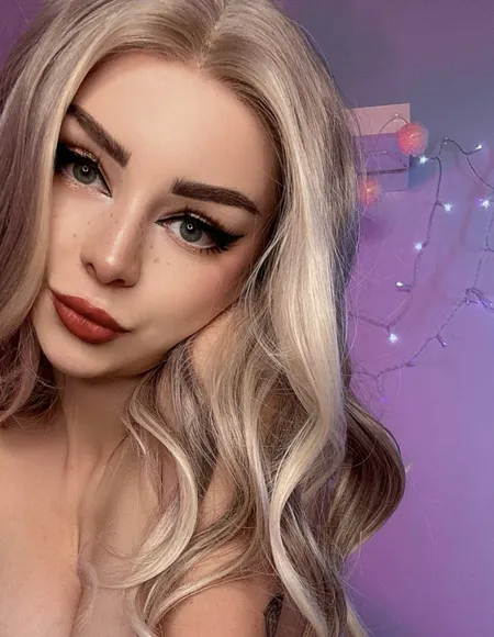 Cherrie Velvet🍒 profile photo