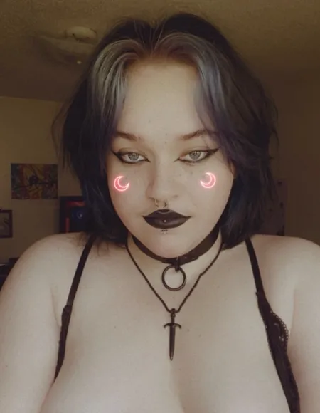 Cherry🍒 profile photo