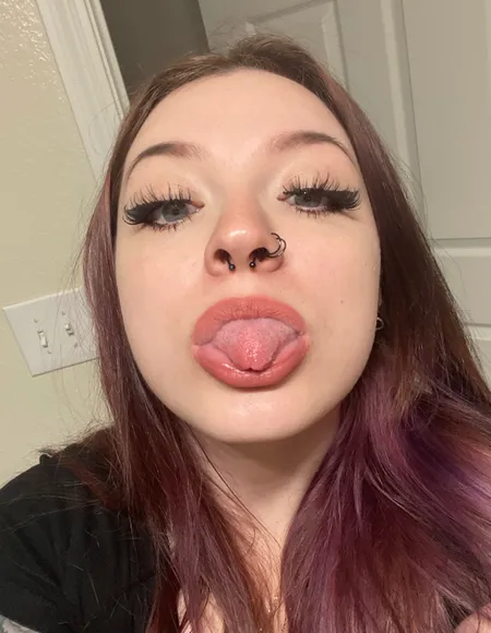 <3 profile photo