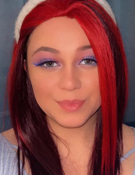 🍒 𝒞𝓊𝓇𝓋𝓎 𝒞𝒽ℯ𝓇𝓇𝓎 🍒 profile photo