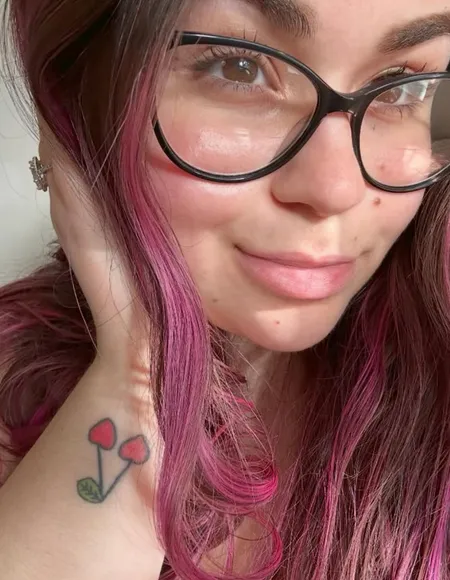 Cherryxoviolet-free profile photo