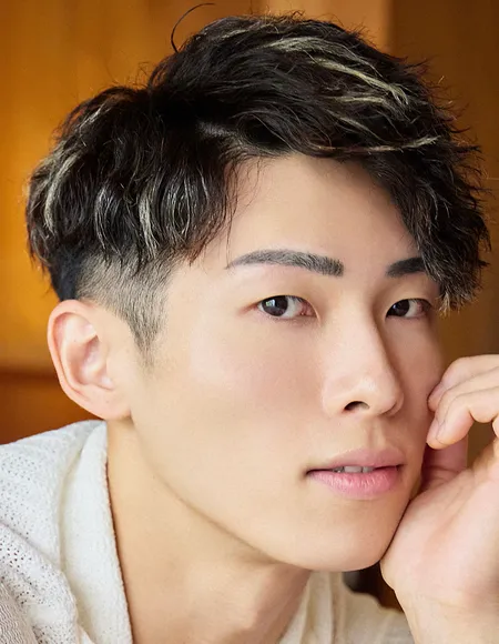 Chin Kou profile photo