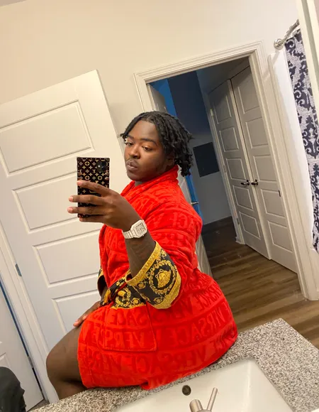 Chocolate Wraith🍑 profile photo