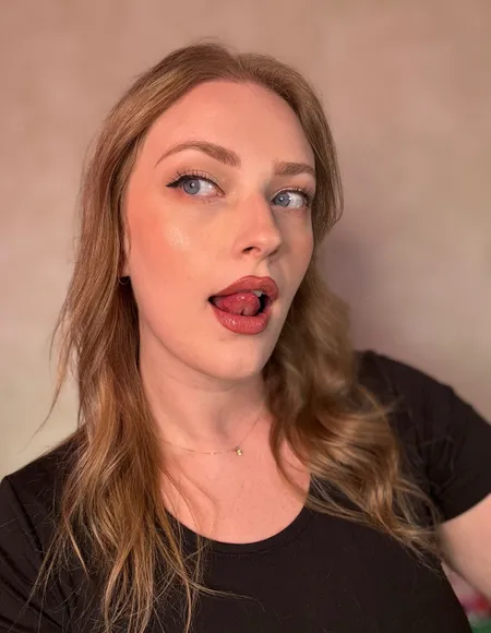Lo🍄 profile photo