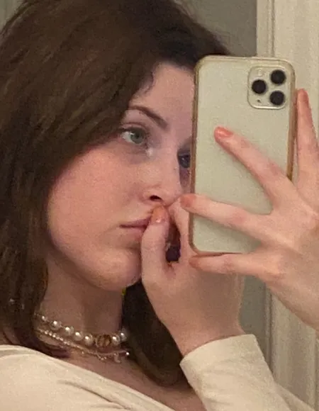 ella profile photo