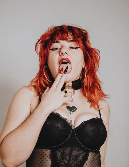 👩🦰 ✨ 𝙔𝙊𝙐𝙍 𝙃𝙊𝙍𝙉𝙔 𝘾𝙇𝘼𝙎𝙎𝙈𝘼𝙏𝙀 profile photo