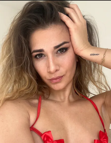 Clara Martine profile photo