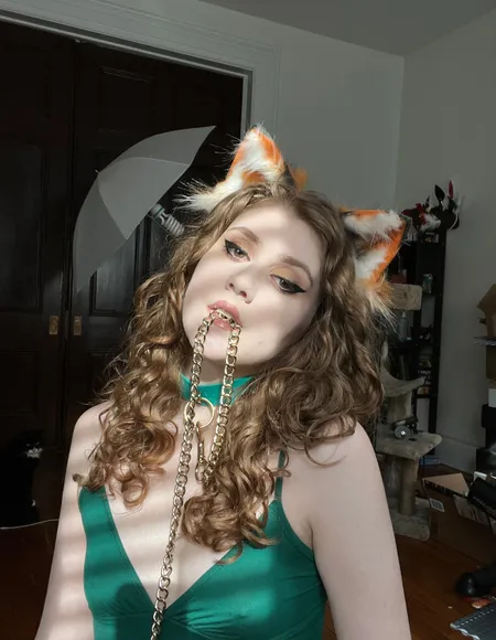 Crimson Electra profile photo