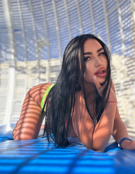 CrissBrunetteVIP profile photo