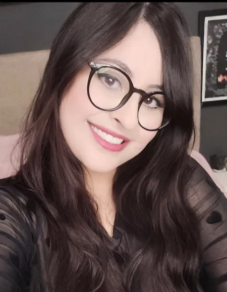 Curvy Geek - VIP Page profile photo