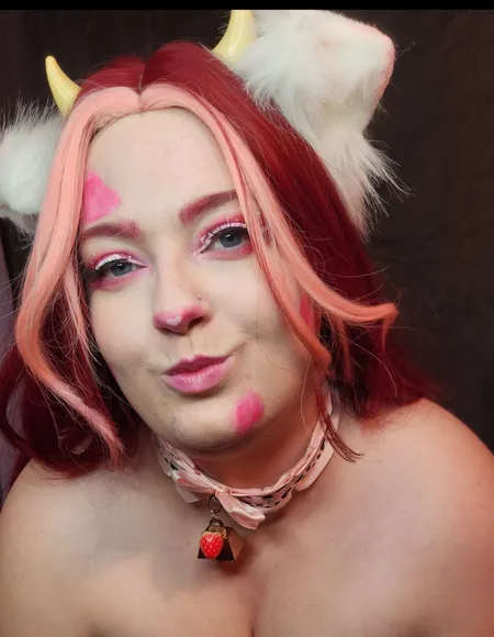 CurvyMonsterGirl profile photo