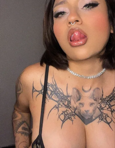 @daniela0498227 profile photo