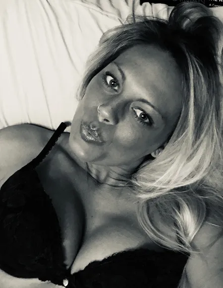 ⚾️ Country Lovin Sports Mama 🏈 profile photo