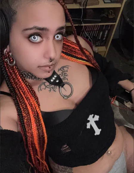 Tala the goth pup profile photo