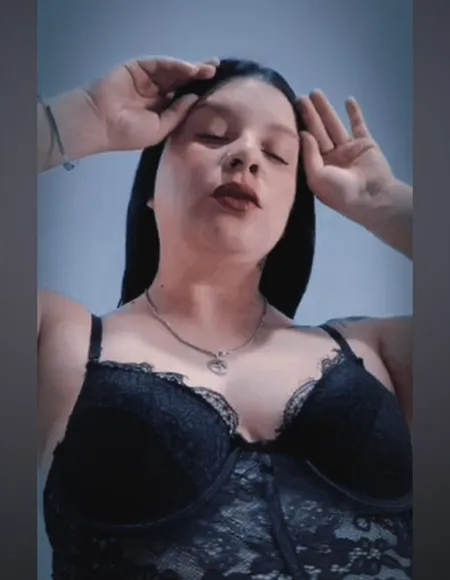 MISTRESS DARKVELVET ✒️ FEMDOM profile photo