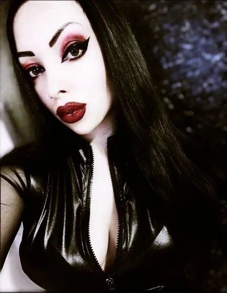 Dead_but_delicious profile photo
