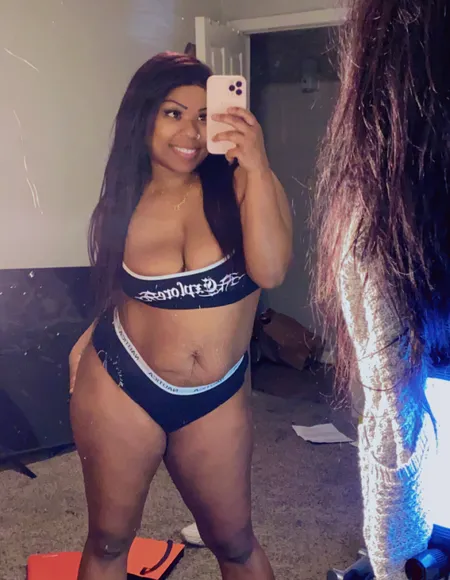 Desi Wright profile photo