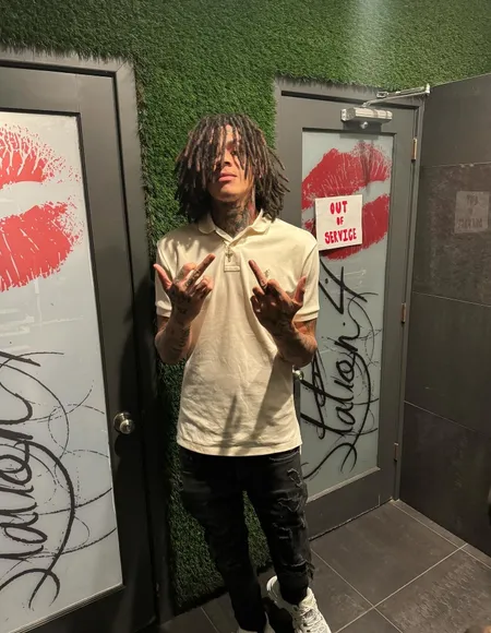 deucé(top 2%)😏 profile photo