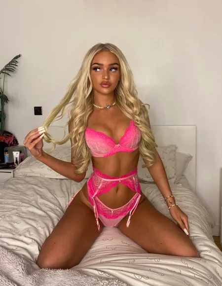 Dolly Rok StarπΆ profile photo
