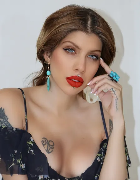 💎𝘋𝘰𝘮𝘪𝘯𝘢𝘵𝘳𝘪𝘹 𝘙𝘪𝘵𝘢 15.5K FANS profile photo