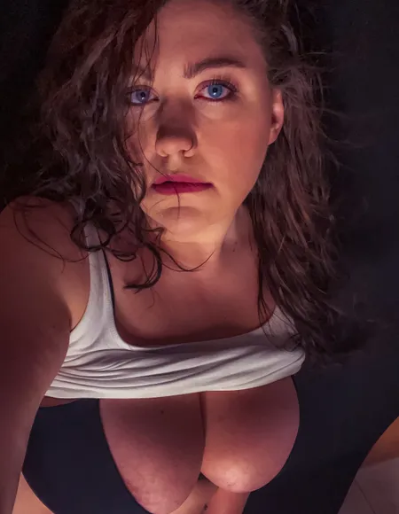Whitney Jane profile photo