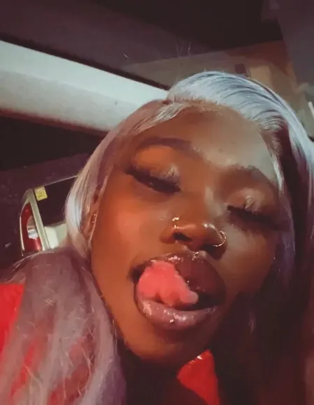 Barbiee🦄 🤎 profile photo