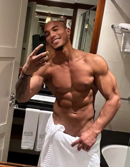 D. Johnson Jr TOP 0.25% in the world ๐ profile photo