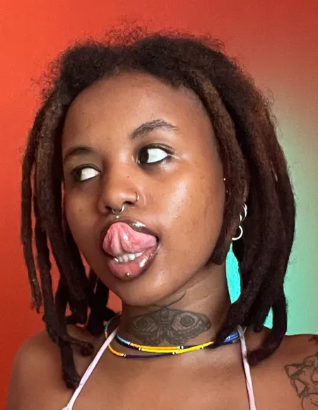 𝑨𝒏𝒚𝒂 𝑬𝒃𝒐𝒏𝒚 / 𝐵𝑙𝑎𝑐𝑘 𝐼𝑠𝑙𝑎𝑛𝑑 𝐺𝑖𝑟𝑙 🍹🏝️ profile photo