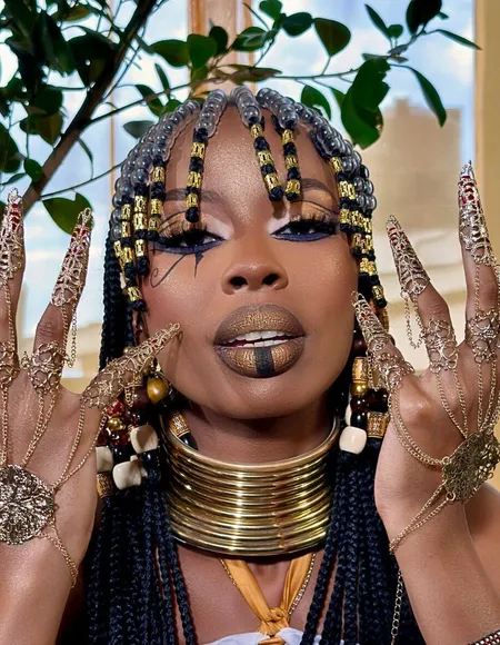 𝑷𝒆𝒕𝒊𝒕𝒆 𝑬𝒃𝒐𝒏𝒚 𝑵𝒂𝒐𝒎𝒊🤎 profile photo