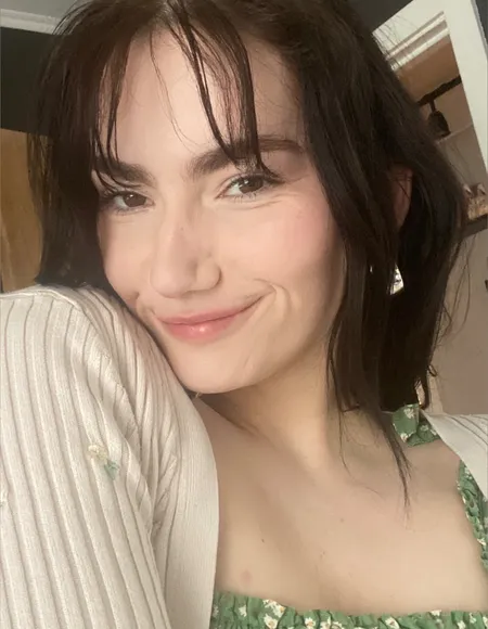 Your Online Girlfriend profile photo