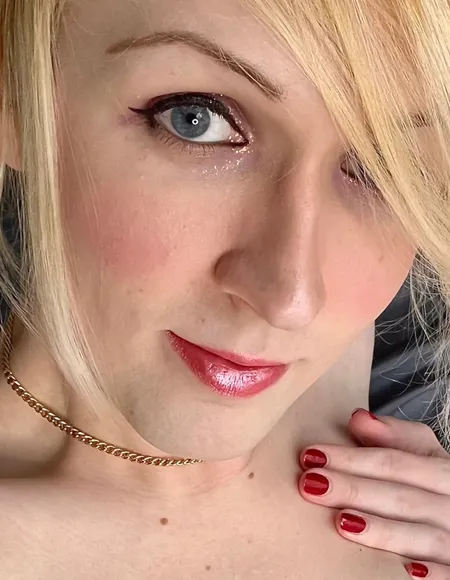 ellie exx profile photo