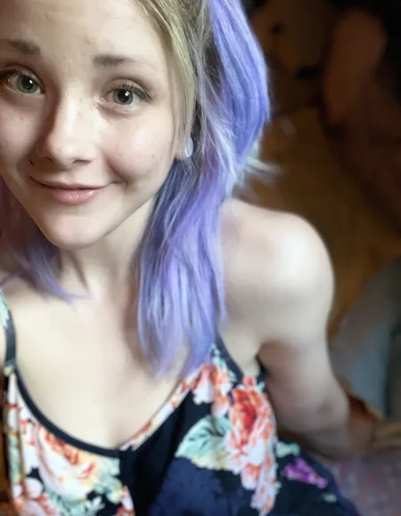 Ellie Rae 🌿freebies🌿 profile photo