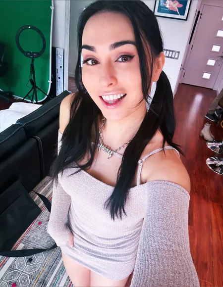 Ember FiΓ©ra profile photo