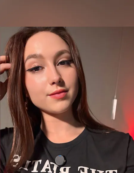 Emilia Jolly 🧚‍♀️ profile photo