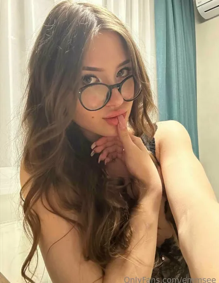 Emily ๐ป profile photo
