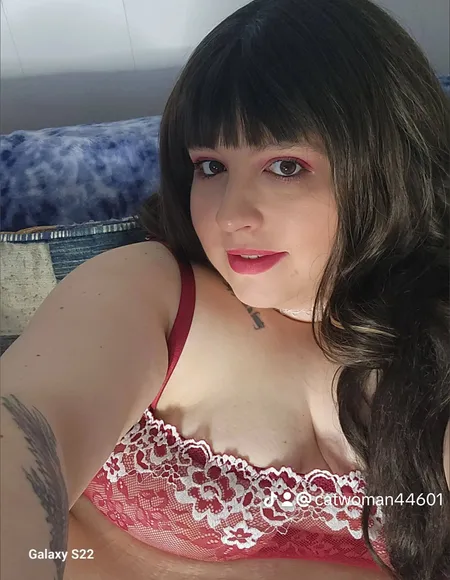 Em-J profile photo
