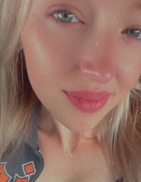 Emily 💞 profile photo