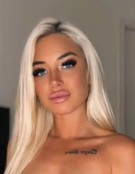 Emily 🫦 profile photo