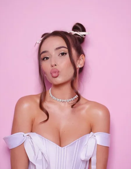 🍒 𝐄𝐑𝐈𝐊𝐀 🍒 𝕡𝕖𝕣𝕗𝕖𝕔𝕥 𝕘𝕚𝕣𝕝 😍 profile photo