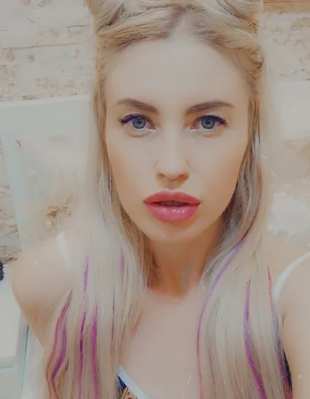 ♠️EroticTanya♠️cuckoldress profile photo