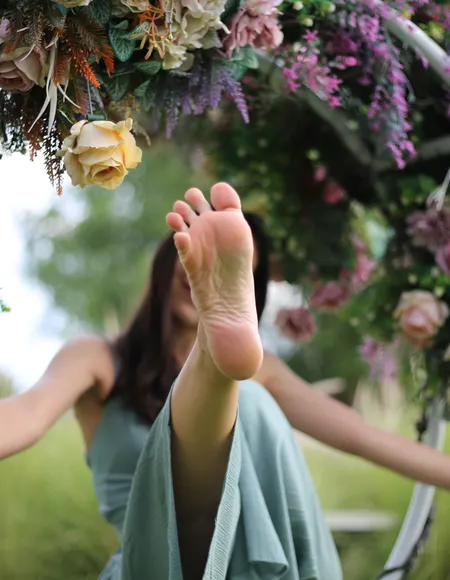 Eurasian Feet profile photo